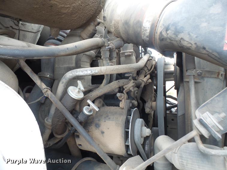 image for item DC5411 1999 International 8100 cab and chassis