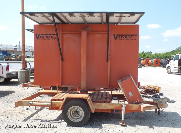 image for item DC5463 2001 Ver-Mac PCMS 1210 message board trailer