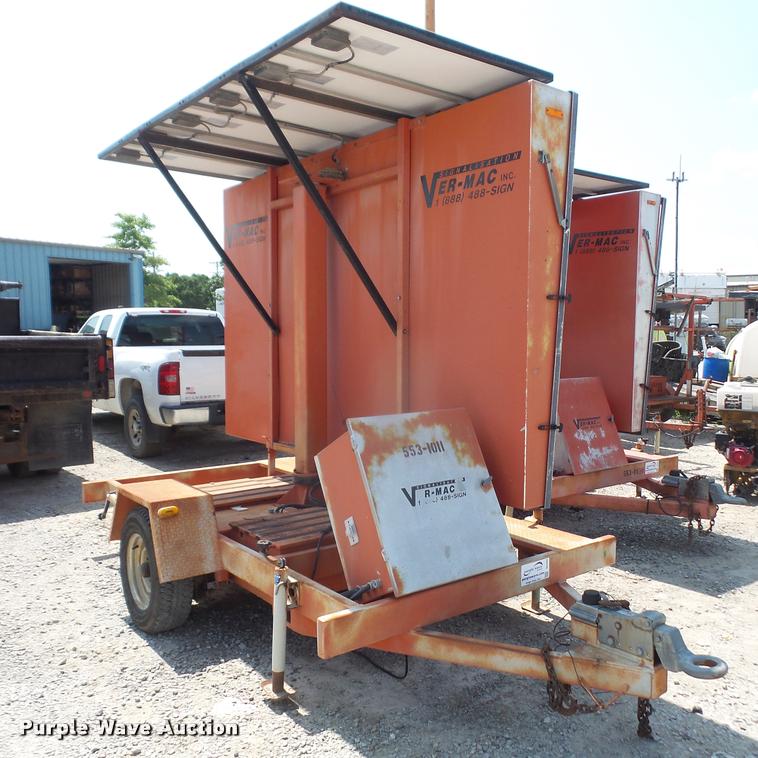 image for item DC5463 2001 Ver-Mac PCMS 1210 message board trailer