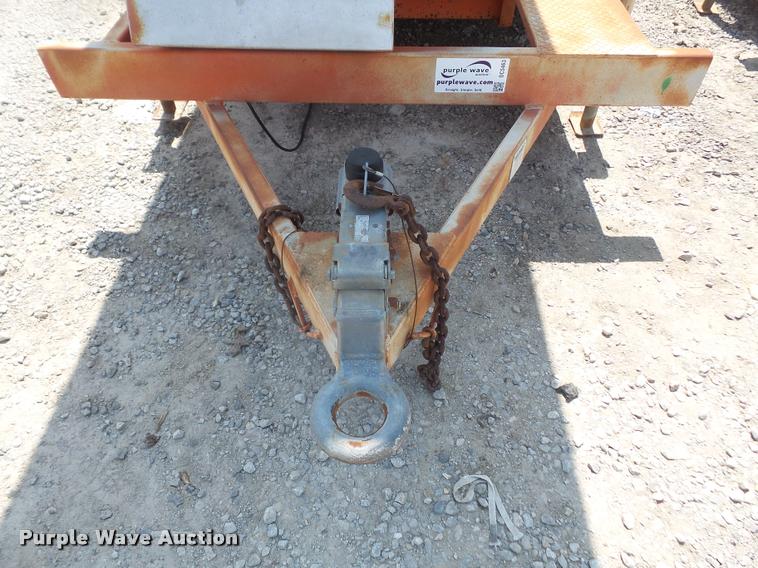 image for item DC5463 2001 Ver-Mac PCMS 1210 message board trailer