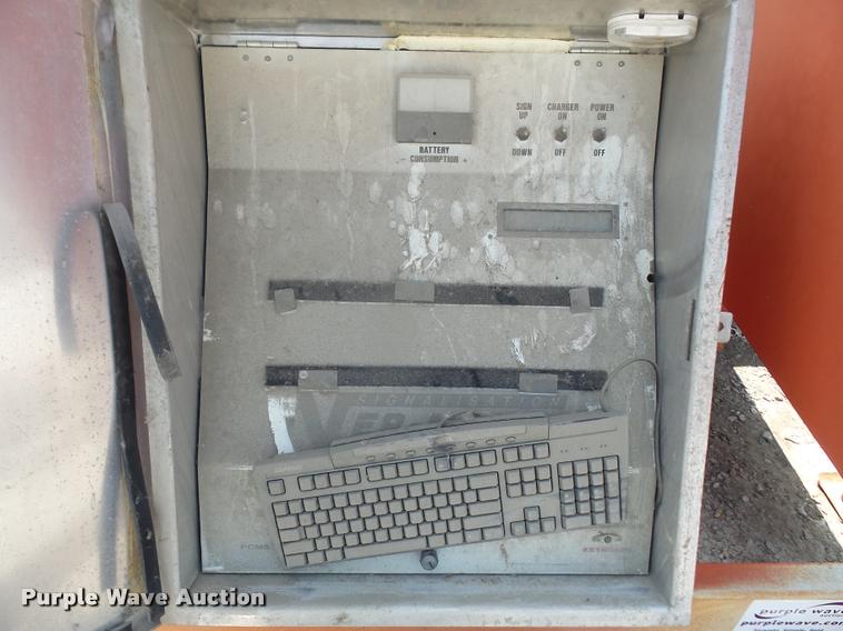 image for item DC5463 2001 Ver-Mac PCMS 1210 message board trailer