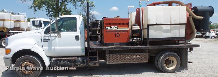 image for item DC5468 2009 Ford F650 Sper Duty flatbed truck