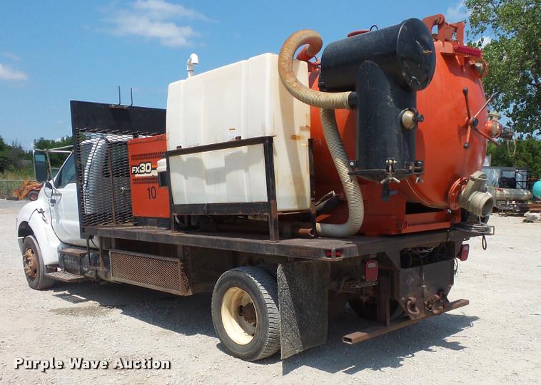 image for item DC5468 2009 Ford F650 Sper Duty flatbed truck