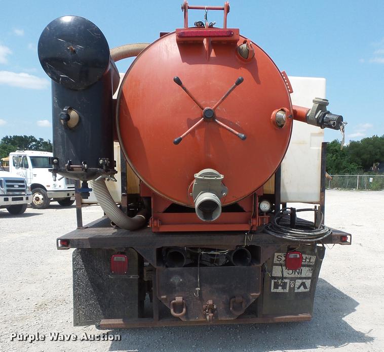 image for item DC5468 2009 Ford F650 Sper Duty flatbed truck