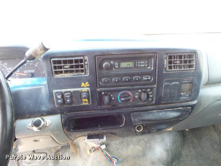 image for item DC5468 2009 Ford F650 Sper Duty flatbed truck