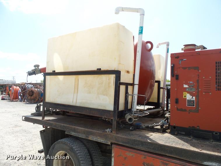 image for item DC5468 2009 Ford F650 Sper Duty flatbed truck