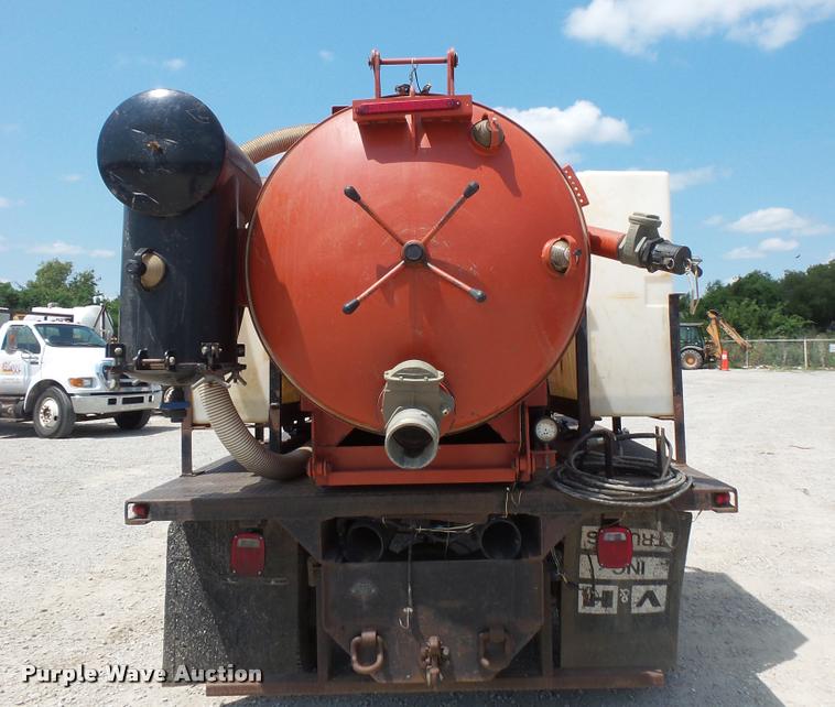 image for item DC5468 2009 Ford F650 Sper Duty flatbed truck