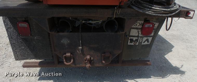 image for item DC5468 2009 Ford F650 Sper Duty flatbed truck