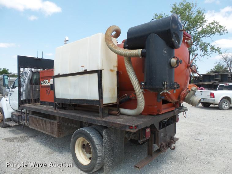 image for item DC5468 2009 Ford F650 Sper Duty flatbed truck