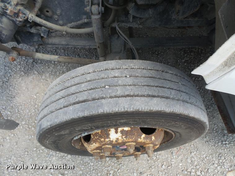 image for item DC5468 2009 Ford F650 Sper Duty flatbed truck