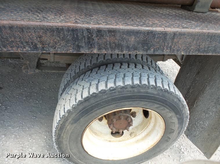 image for item DC5468 2009 Ford F650 Sper Duty flatbed truck