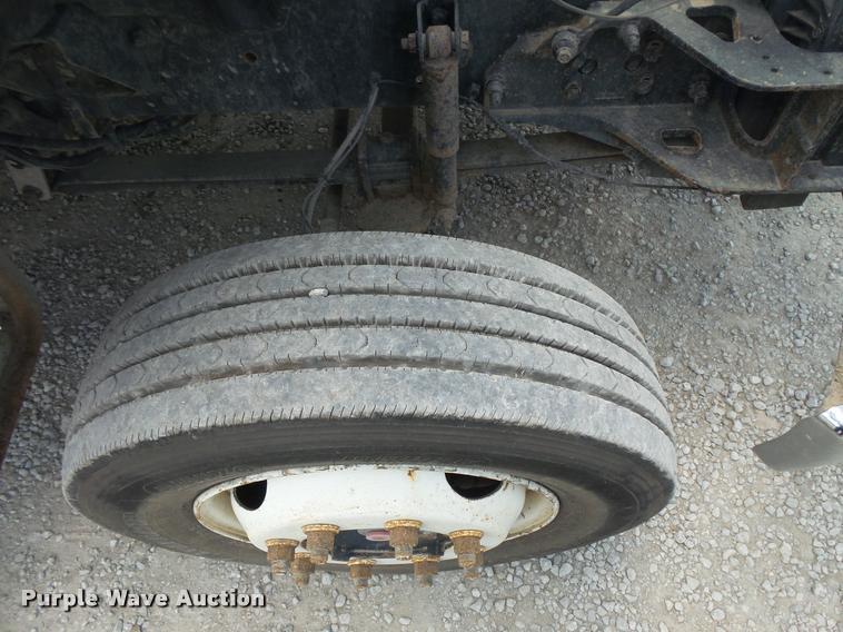 image for item DC5468 2009 Ford F650 Sper Duty flatbed truck