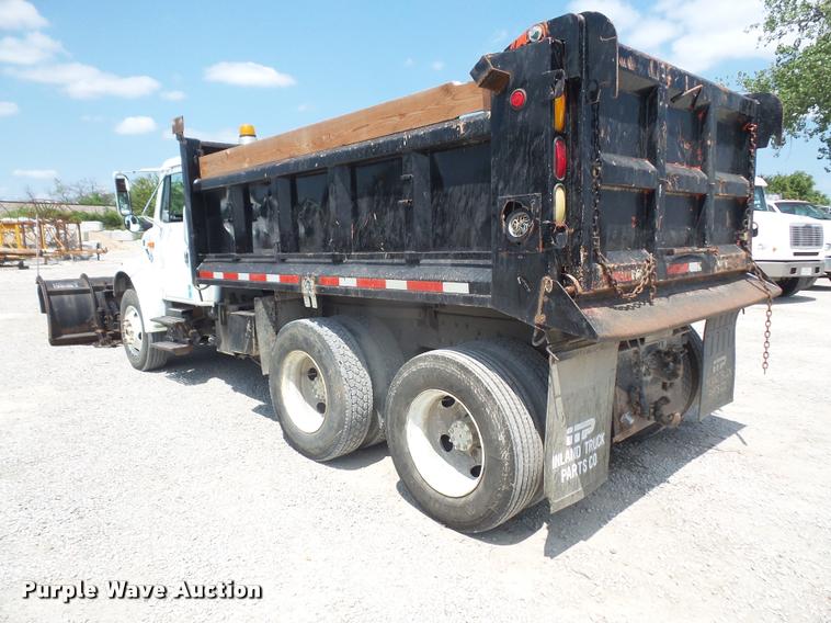 image for item DC5469 1999 International 4900 dump truck