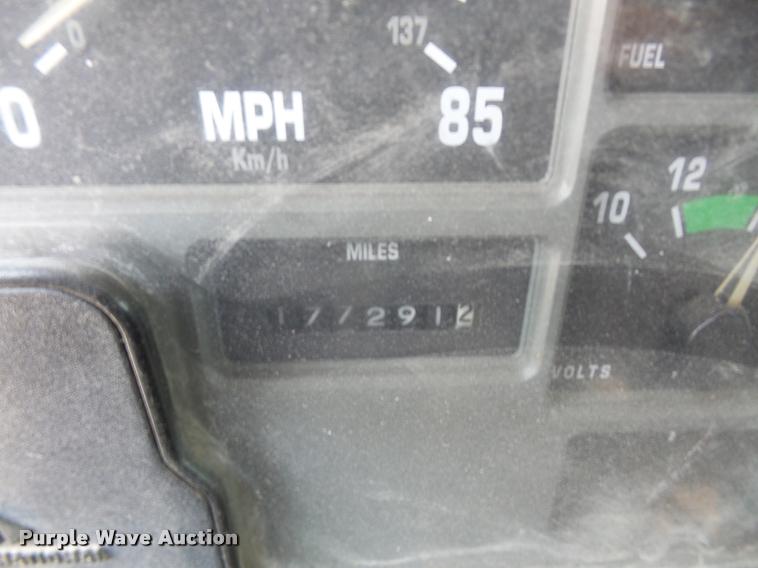 image for item DC5469 1999 International 4900 dump truck