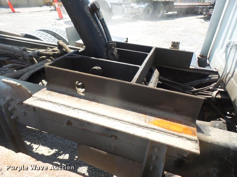 image for item DC5469 1999 International 4900 dump truck