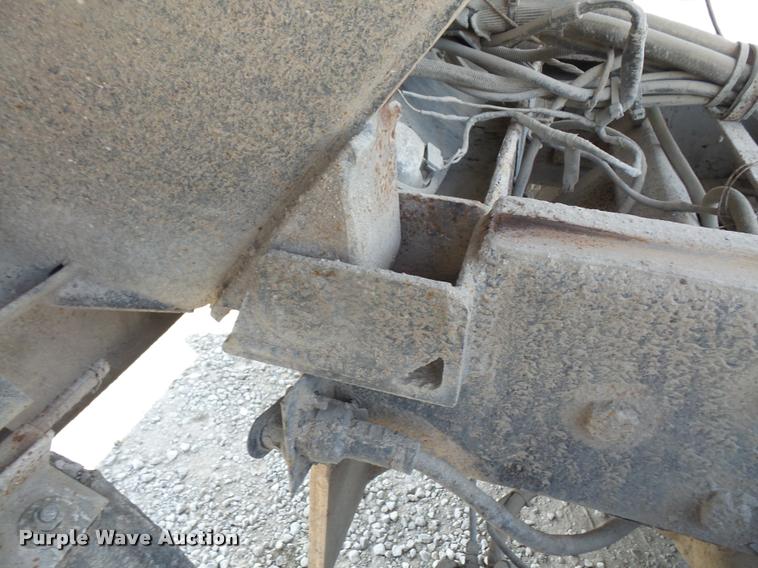 image for item DC5469 1999 International 4900 dump truck