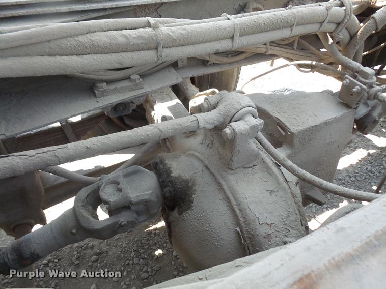 image for item DC5469 1999 International 4900 dump truck