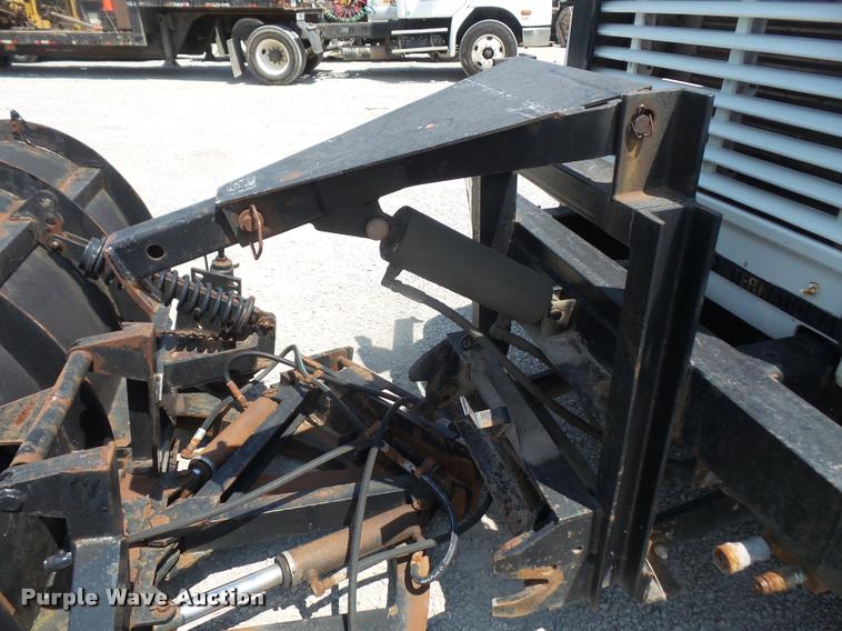 image for item DC5469 1999 International 4900 dump truck