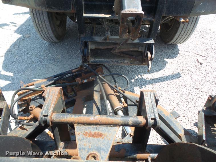 image for item DC5469 1999 International 4900 dump truck