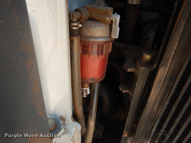 image for item DC5988 Takeuchi TL8 skid steer