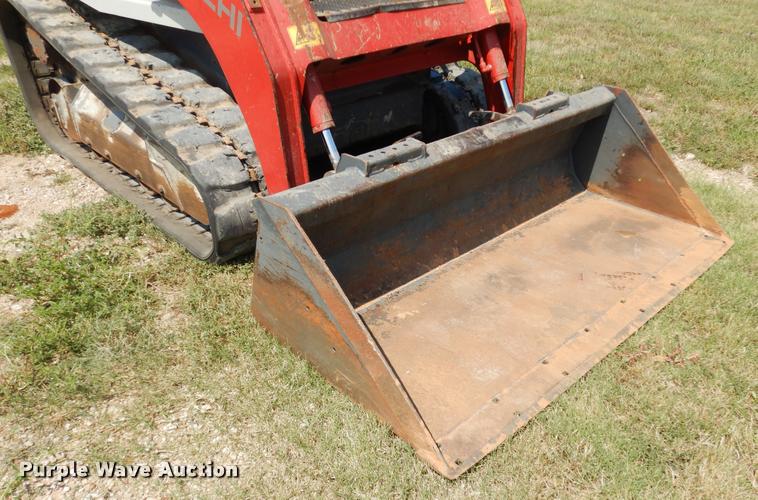 image for item DC5988 Takeuchi TL8 skid steer