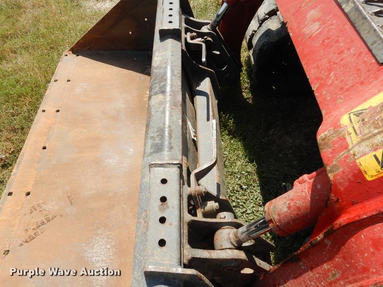 image for item DC5988 Takeuchi TL8 skid steer