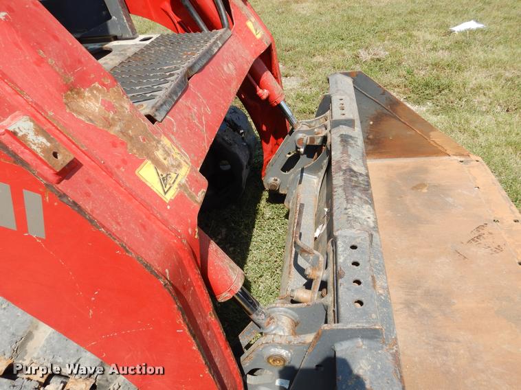 image for item DC5988 Takeuchi TL8 skid steer