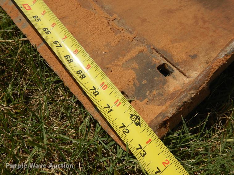 image for item DC5988 Takeuchi TL8 skid steer