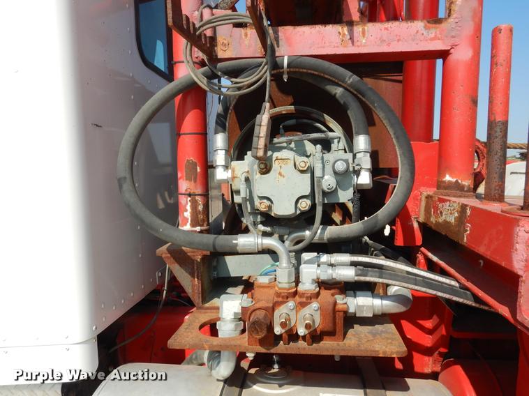 image for item DC5991 1990 Kenworth T450 winch truck