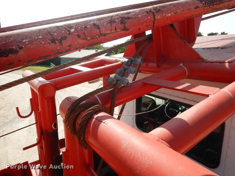 image for item DC5991 1990 Kenworth T450 winch truck