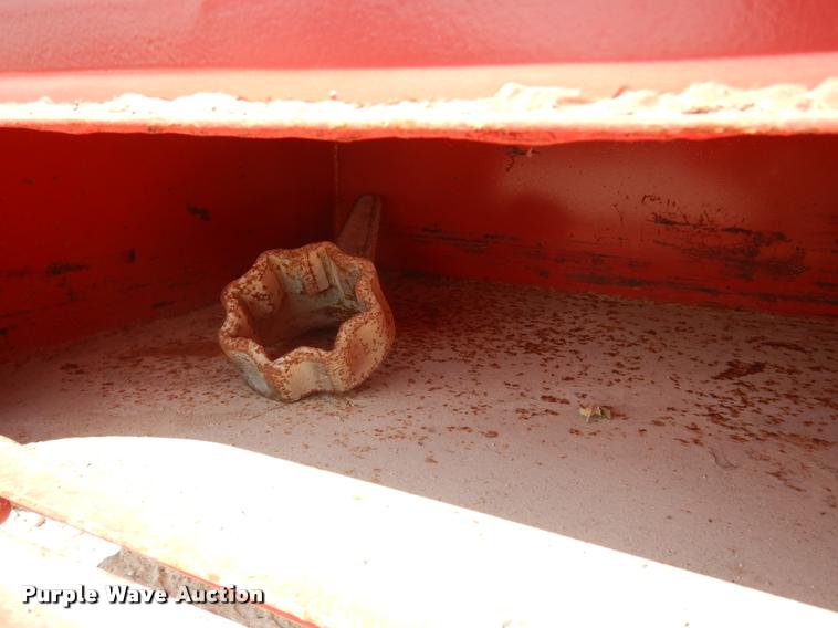 image for item DC5991 1990 Kenworth T450 winch truck