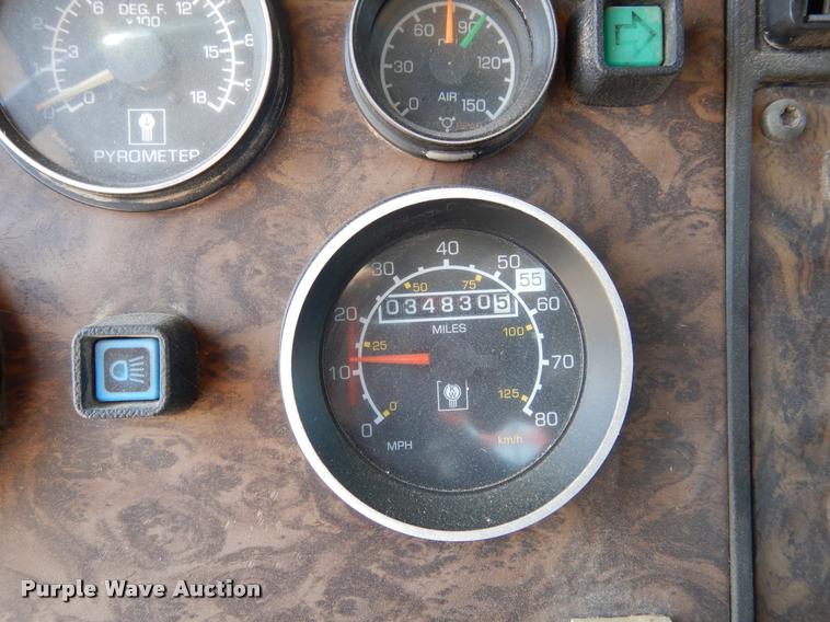 image for item DC5991 1990 Kenworth T450 winch truck