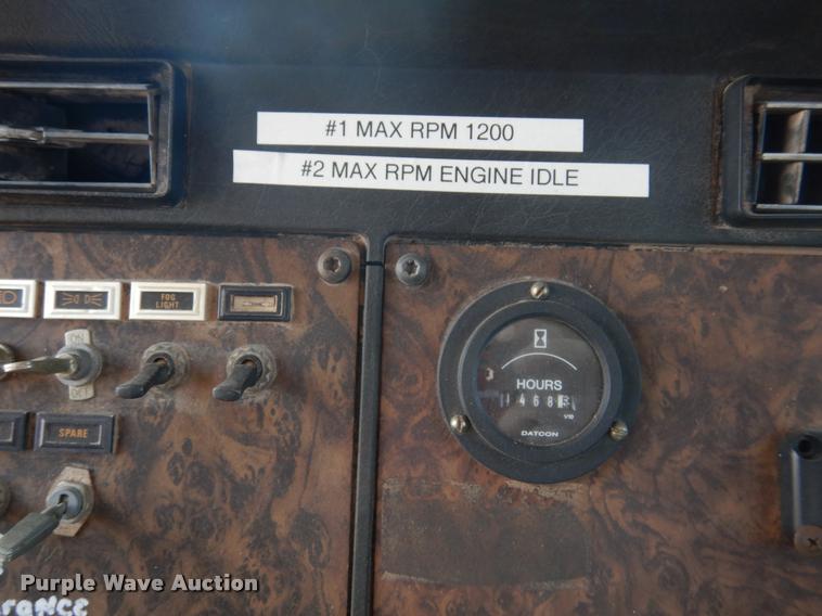 image for item DC5991 1990 Kenworth T450 winch truck