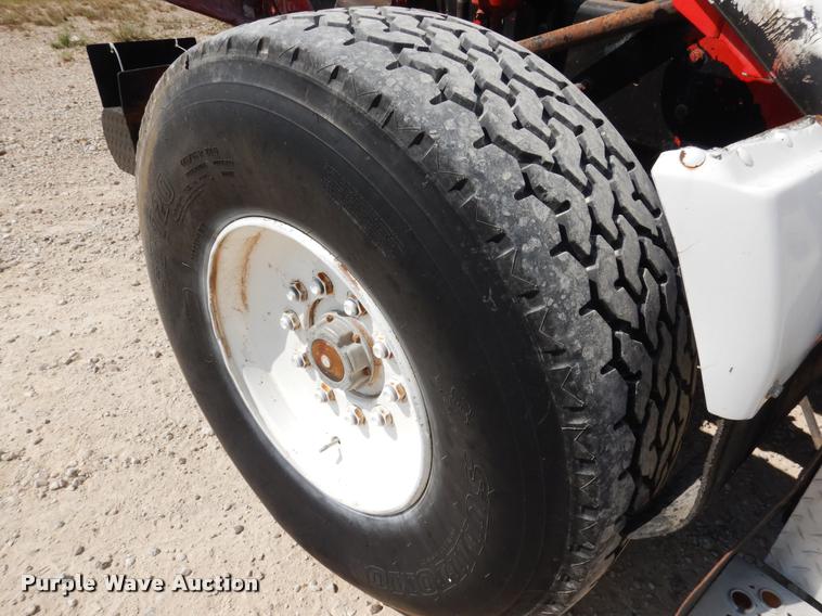 image for item DC5991 1990 Kenworth T450 winch truck