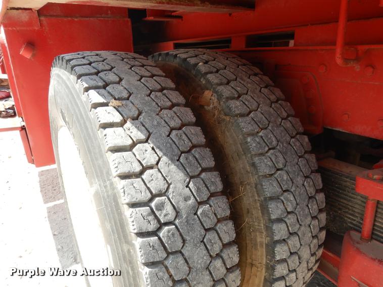 image for item DC5991 1990 Kenworth T450 winch truck