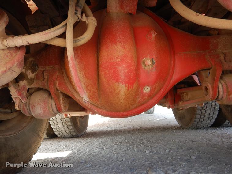 image for item DC5991 1990 Kenworth T450 winch truck