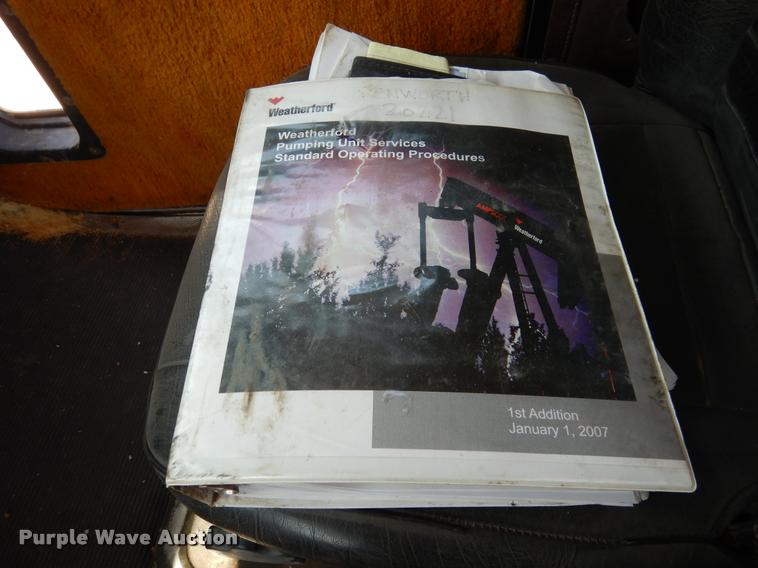 image for item DC5991 1990 Kenworth T450 winch truck