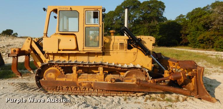 image for item DC5992 Komatsu D65E-6 dozer