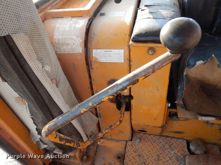 image for item DC5992 Komatsu D65E-6 dozer