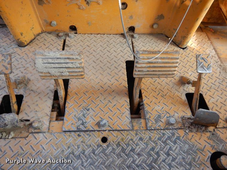 image for item DC5992 Komatsu D65E-6 dozer