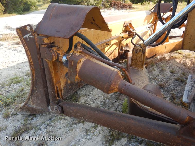 image for item DC5992 Komatsu D65E-6 dozer