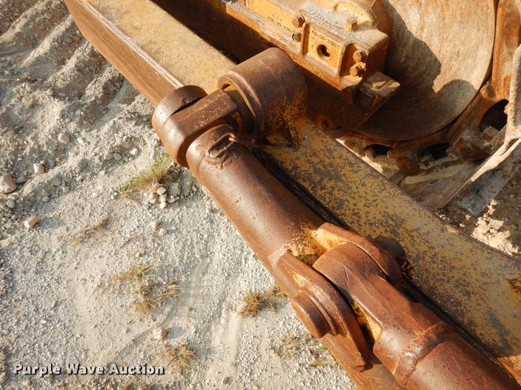 image for item DC5992 Komatsu D65E-6 dozer