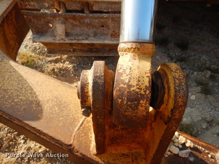 image for item DC5992 Komatsu D65E-6 dozer