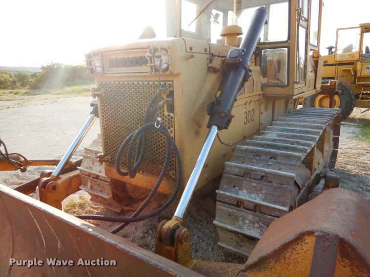 image for item DC5992 Komatsu D65E-6 dozer