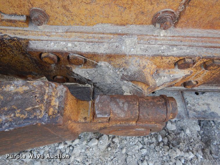 image for item DC5992 Komatsu D65E-6 dozer