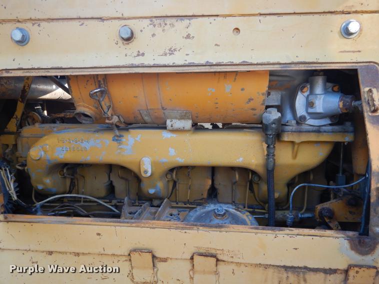 image for item DC5992 Komatsu D65E-6 dozer