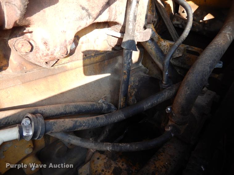 image for item DC5992 Komatsu D65E-6 dozer