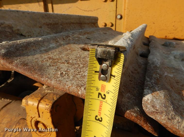 image for item DC5992 Komatsu D65E-6 dozer