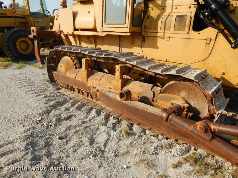 image for item DC5992 Komatsu D65E-6 dozer