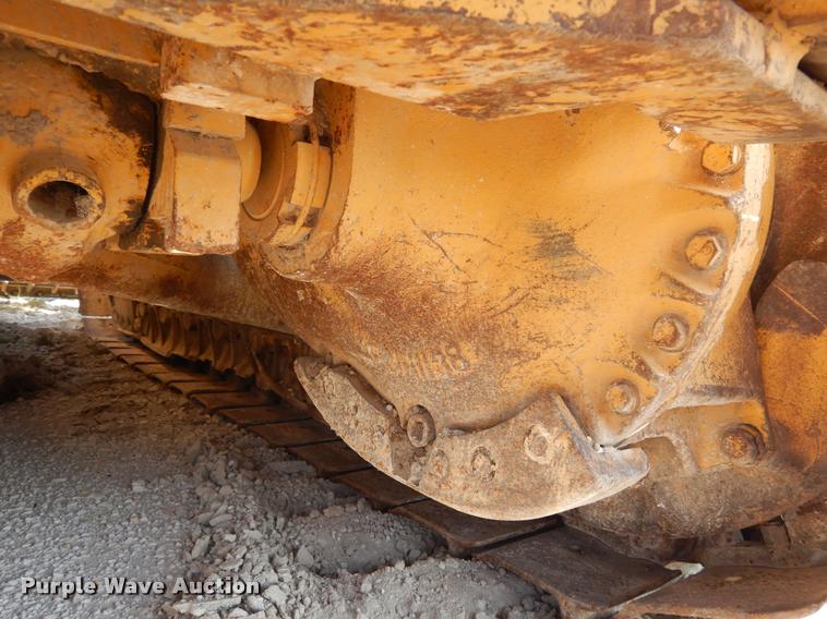 image for item DC5992 Komatsu D65E-6 dozer